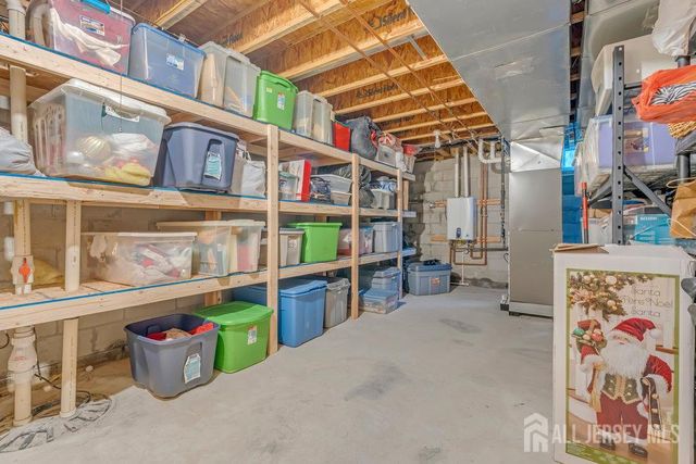 6 Vail Drive, Old Bridge, NJ 07747