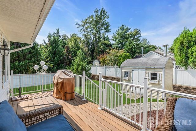 6 Vail Drive, Old Bridge, NJ 07747