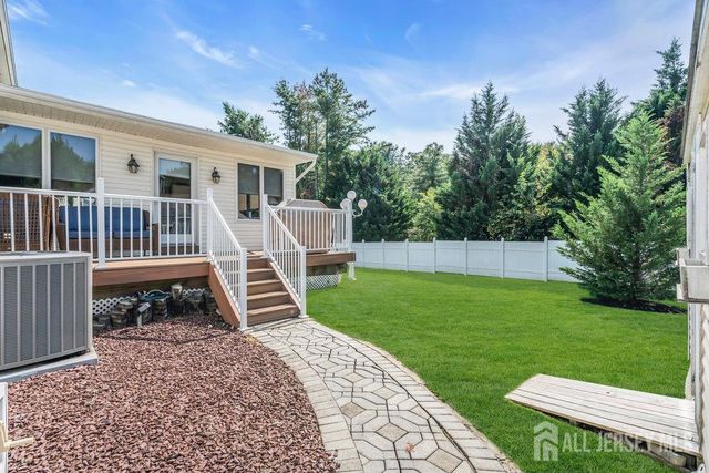 6 Vail Drive, Old Bridge, NJ 07747