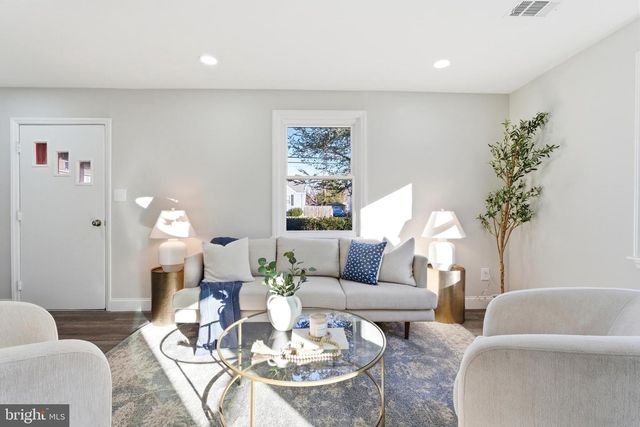 6735 GOUTHIER RD, Falls Church, VA 22042