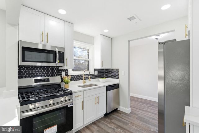 6735 GOUTHIER RD, Falls Church, VA 22042