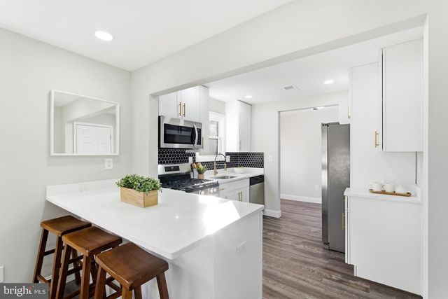 6735 GOUTHIER RD, Falls Church, VA 22042