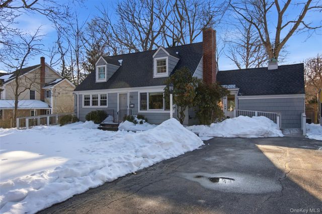 10 Beech Lane, Stony Brook, NY 11790