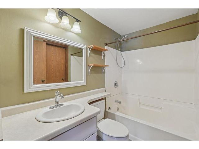 890 Maple Drive, Osceola, WI 54020