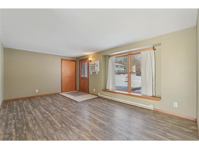 890 Maple Drive, Osceola, WI 54020