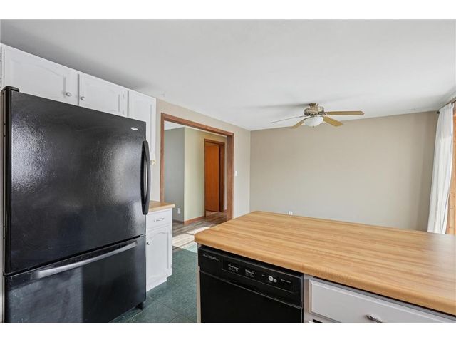 890 Maple Drive, Osceola, WI 54020