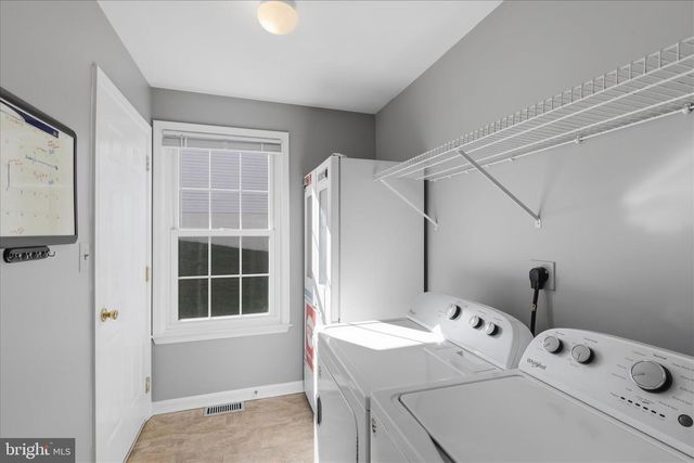 1410 SUMMER SWEET LN, Mount Airy, MD 21771