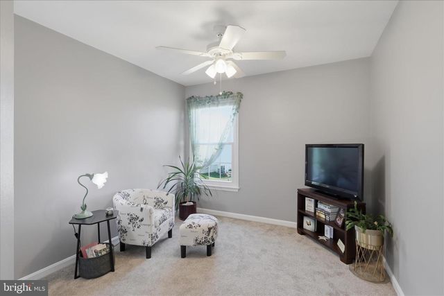 1410 SUMMER SWEET LN, Mount Airy, MD 21771