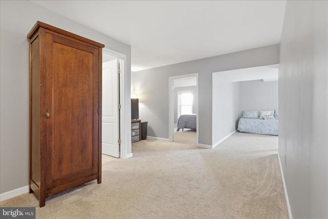 1410 SUMMER SWEET LN, Mount Airy, MD 21771