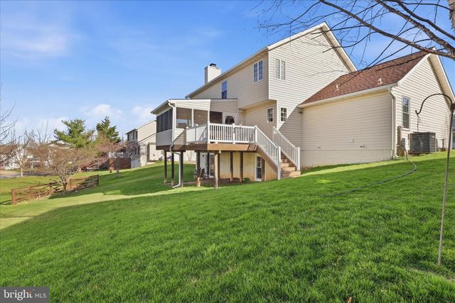 1410 SUMMER SWEET LN, Mount Airy, MD 21771