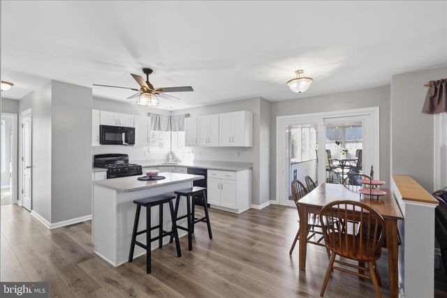 1410 SUMMER SWEET LN, Mount Airy, MD 21771