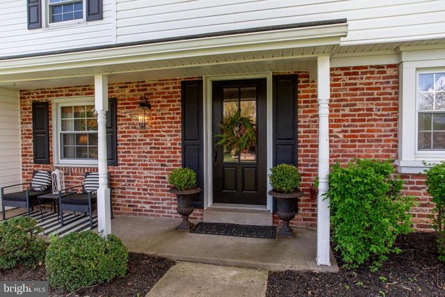 98 E HERON RD, Southampton, PA 18966