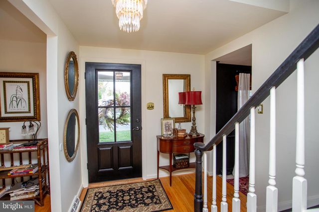 98 E HERON RD, Southampton, PA 18966