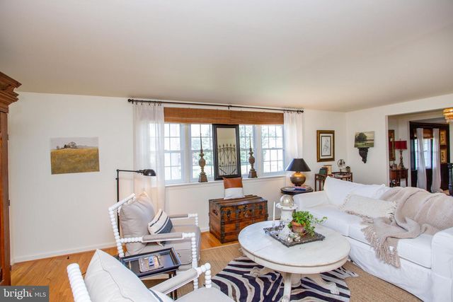 98 E HERON RD, Southampton, PA 18966