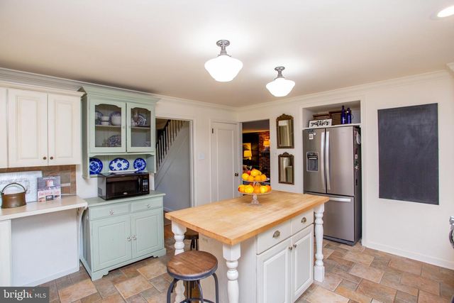 98 E HERON RD, Southampton, PA 18966