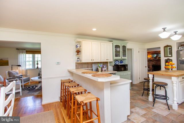 98 E HERON RD, Southampton, PA 18966