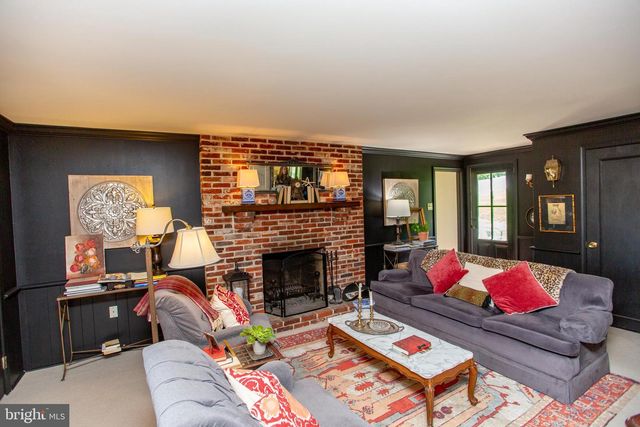 98 E HERON RD, Southampton, PA 18966