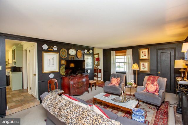 98 E HERON RD, Southampton, PA 18966