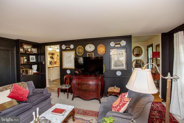 98 E HERON RD, Southampton, PA 18966