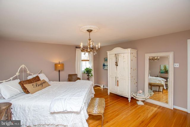 98 E HERON RD, Southampton, PA 18966