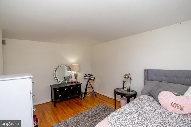 98 E HERON RD, Southampton, PA 18966