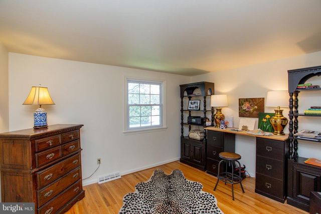 98 E HERON RD, Southampton, PA 18966