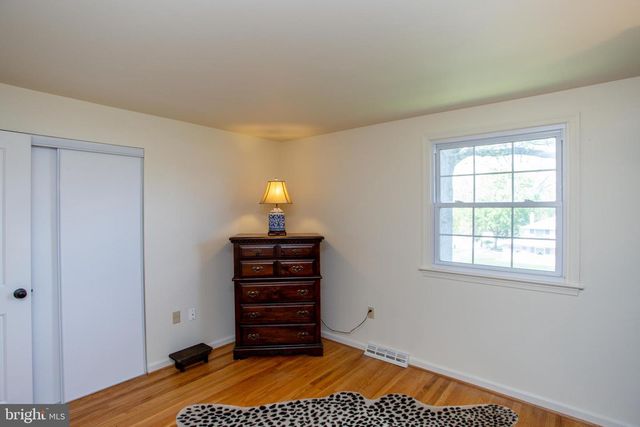 98 E HERON RD, Southampton, PA 18966