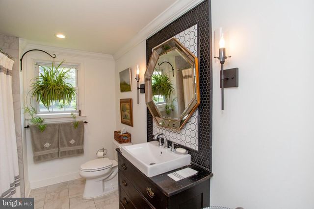 98 E HERON RD, Southampton, PA 18966