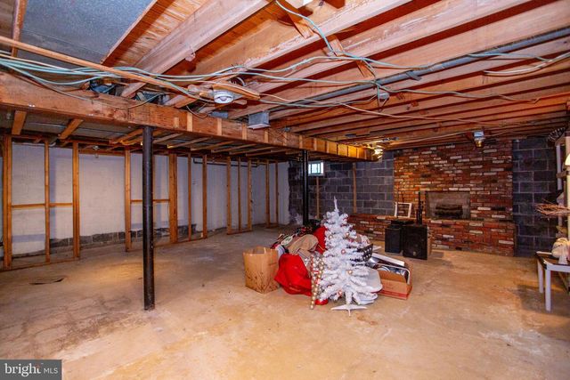 98 E HERON RD, Southampton, PA 18966