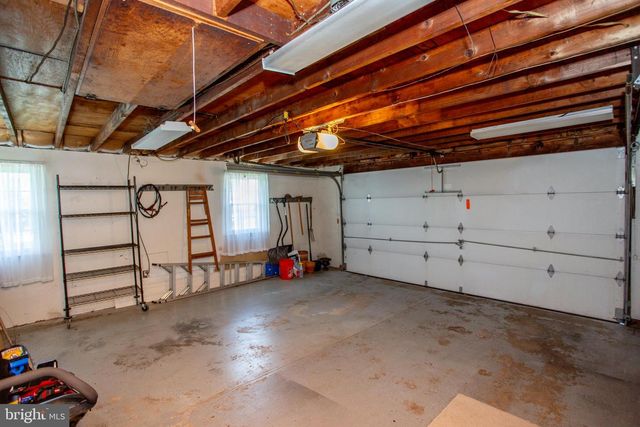 98 E HERON RD, Southampton, PA 18966