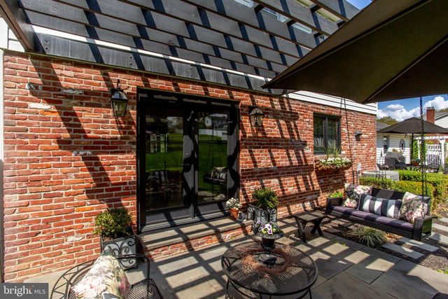 98 E HERON RD, Southampton, PA 18966