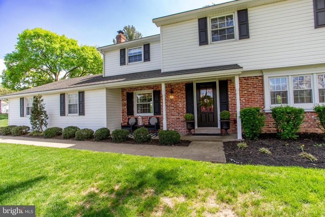 98 E HERON RD, Southampton, PA 18966