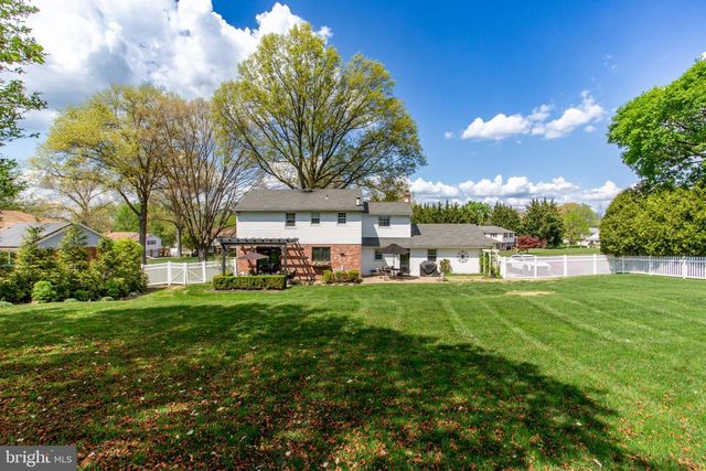 98 E HERON RD, Southampton, PA 18966