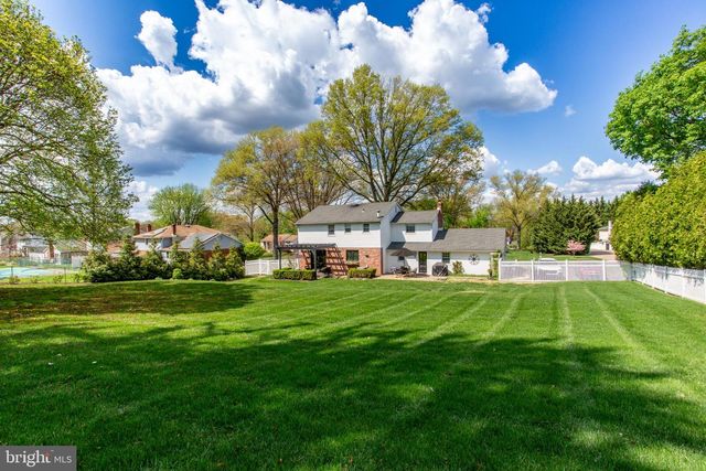 98 E HERON RD, Southampton, PA 18966