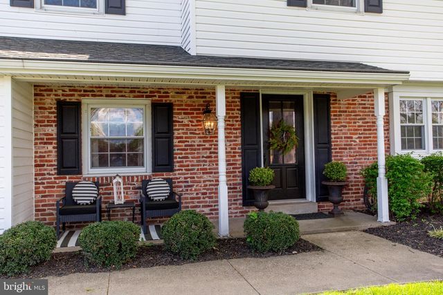 98 E HERON RD, Southampton, PA 18966