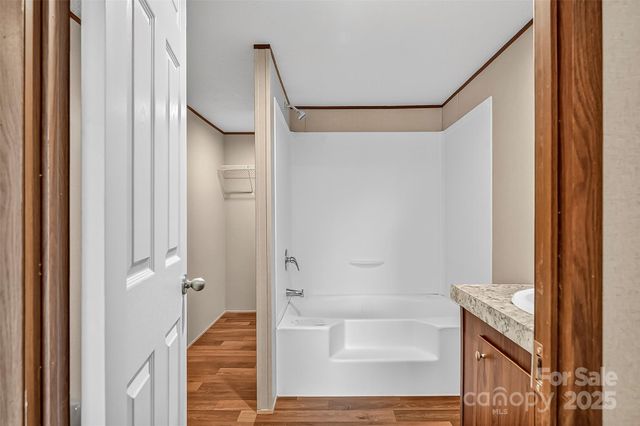 136 Weiss Road, Asheville, NC 28806