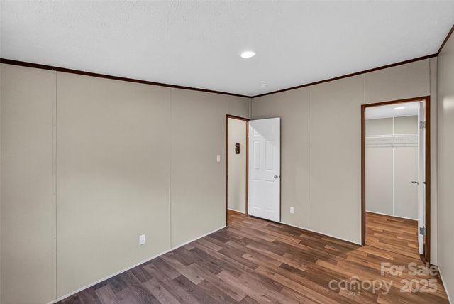 136 Weiss Road, Asheville, NC 28806