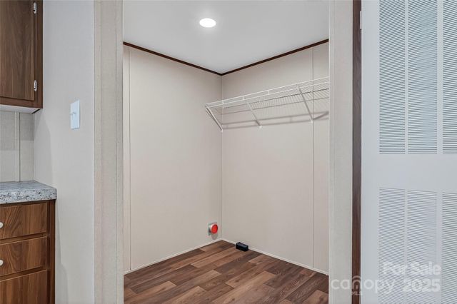 136 Weiss Road, Asheville, NC 28806