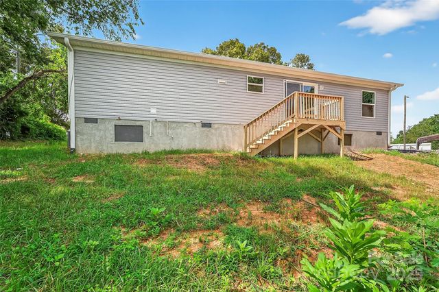 136 Weiss Road, Asheville, NC 28806