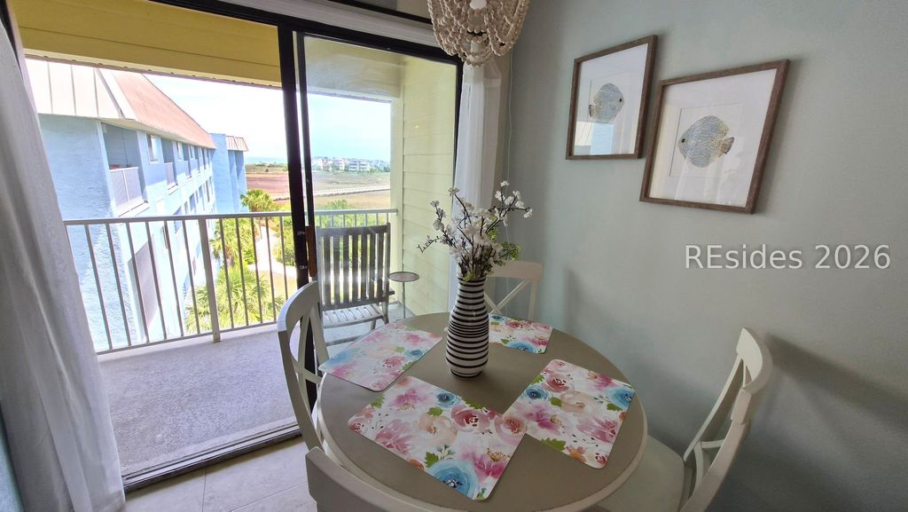 Image 13 of property listing at 663 William Hilton Pkwy Apt 2402, Hilton Head Island, SC 29928