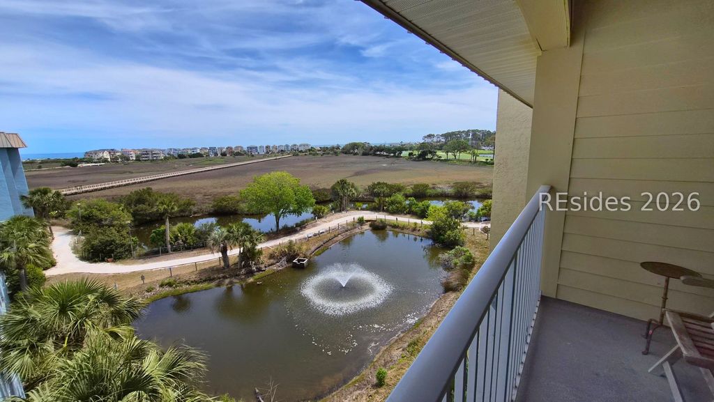 Image 2 of property listing at 663 William Hilton Pkwy Apt 2402, Hilton Head Island, SC 29928