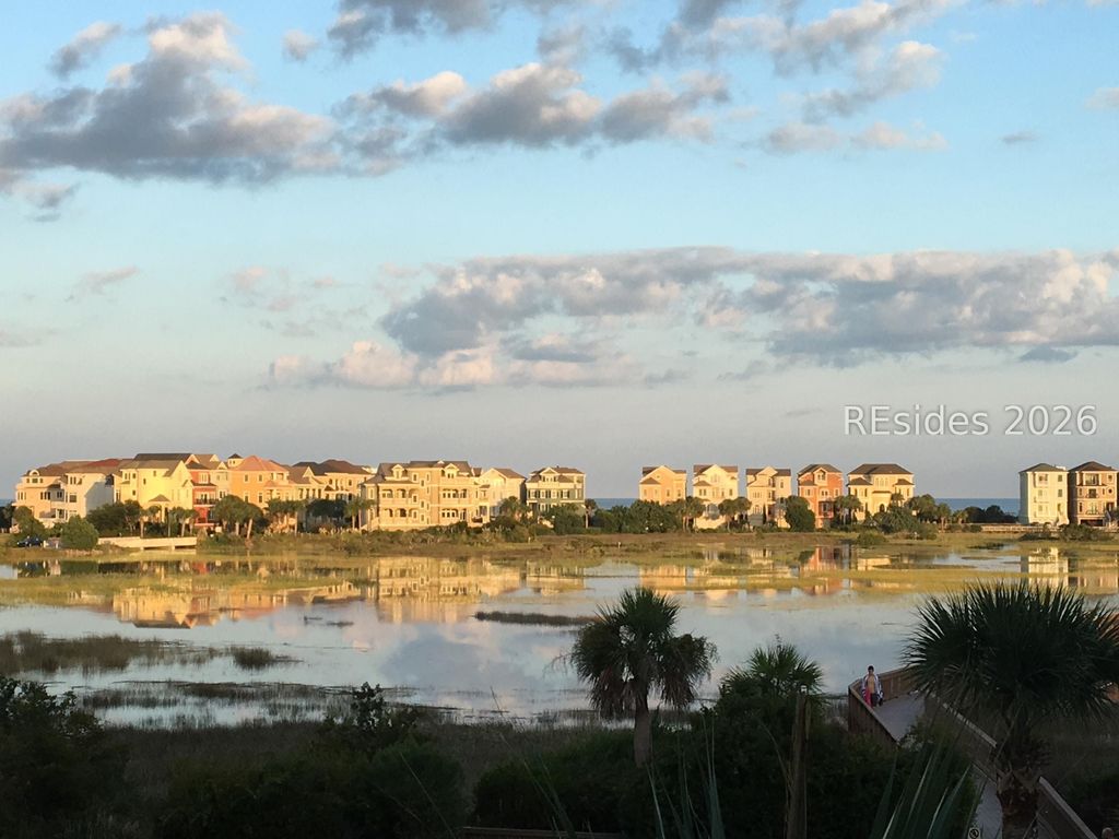 Image 36 of property listing at 663 William Hilton Pkwy Apt 2402, Hilton Head Island, SC 29928