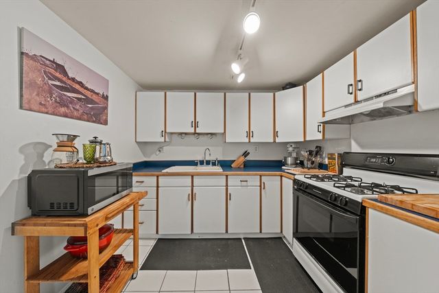 25 Pinedale Rd 1, Boston, MA 02131