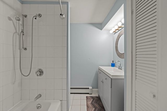 25 Pinedale Rd 1, Boston, MA 02131
