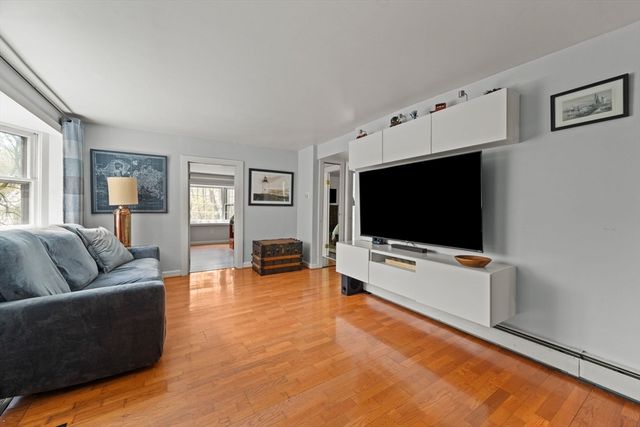 25 Pinedale Rd 1, Boston, MA 02131
