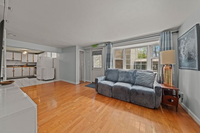 25 Pinedale Rd 1, Boston, MA 02131