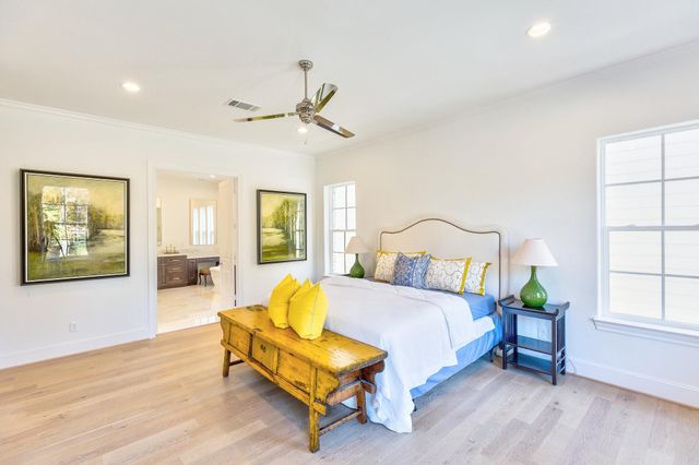 5920 Cottage Grove Lake Drive, Houston, TX 77007