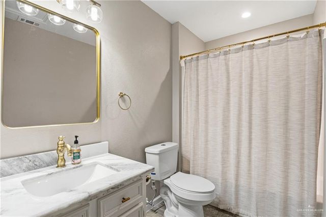 2905 Kingsborough Avenue, Mcallen, TX 78504