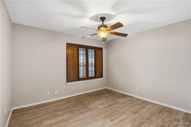 2905 Kingsborough Avenue, Mcallen, TX 78504
