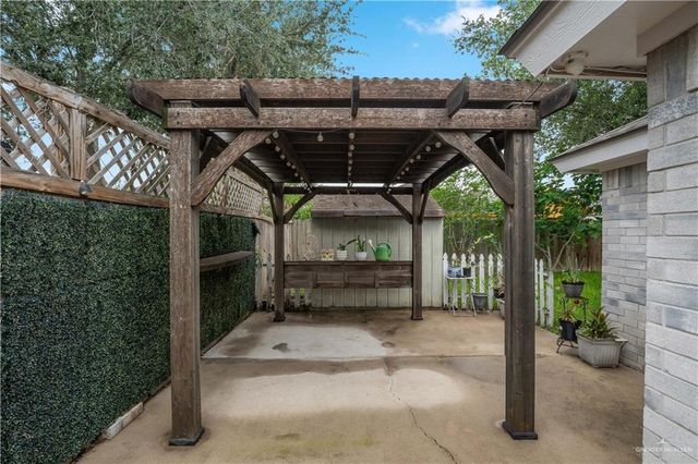 2905 Kingsborough Avenue, Mcallen, TX 78504